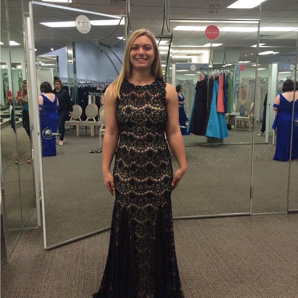 Betsy Adam Evening Gown Women’s 12 Black and Tan Lace with Rhinestones